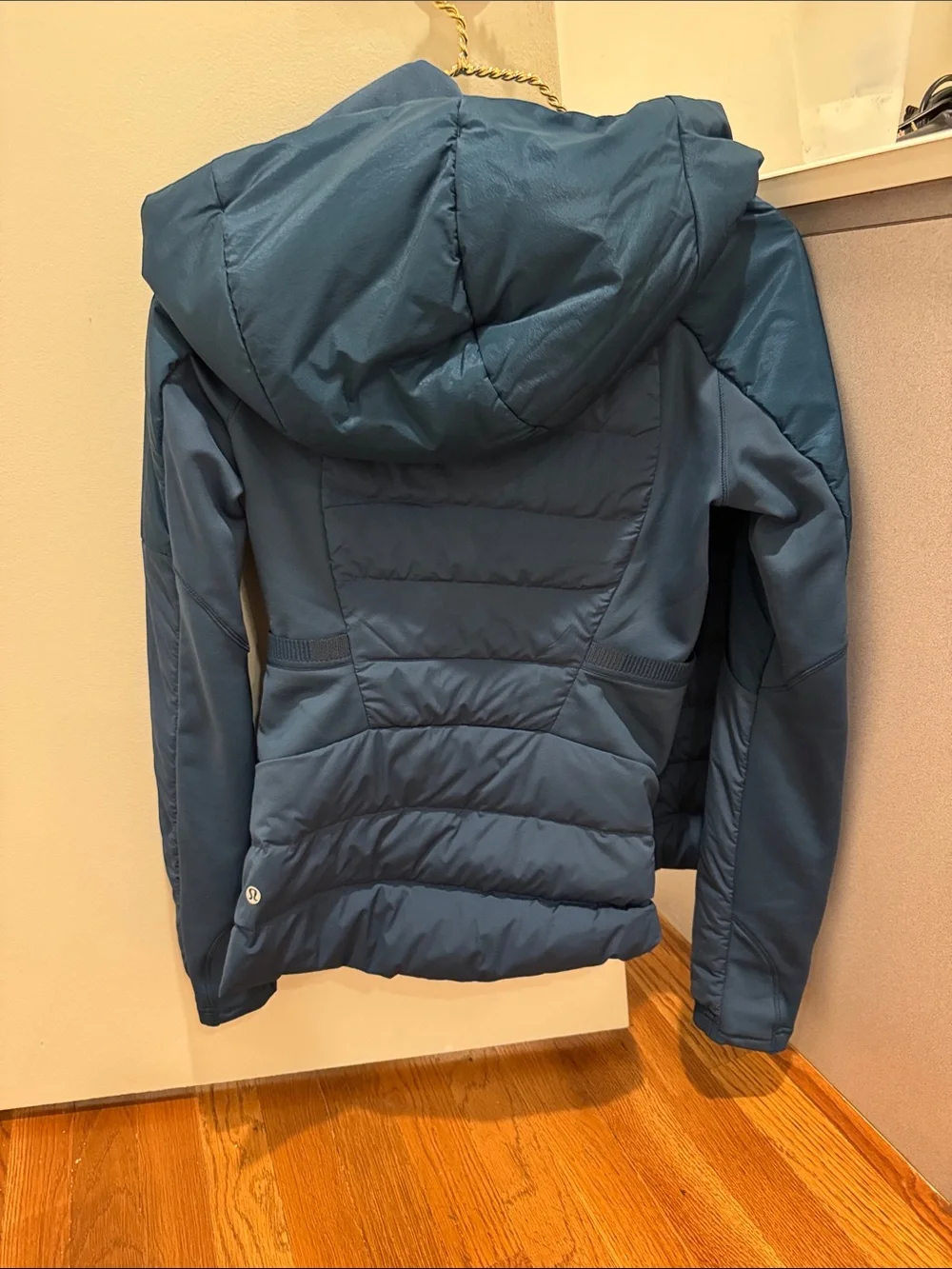 lululemon athletica lightweight quilted